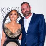 Τζένιφερ Λόπεζ και Μπεν Άφλεκ ξανά μαζί στο κόκκινο χαλί – 9 μήνες μετά το διαζύγιο Τζένιφερ Λόπεζ και Μπεν Άφλεκ ξανά μαζί στο κόκκινο χαλί – 9 μήνες μετά το διαζύγιο