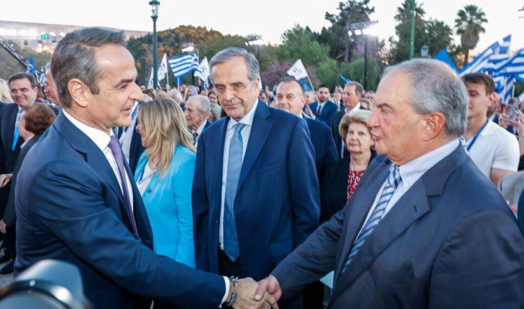 Μητσοτάκης: Τι υποδηλώνει η εμφάνιση δίπλα σε Σαμαρά και Καραμανλή – Η στρατηγική του 2027 απέναντι στον «αντίπαλο» Τσίπρα