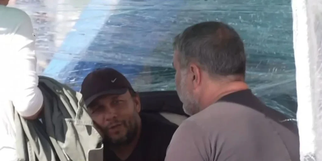 Ο Μπισμπίκης επισκέφθηκε τον Πάνο Ρούτσι στο Σύνταγμα -«Ήθελε να δει τη Δέσποινα, ήρθα να του συμπαρασταθώ»