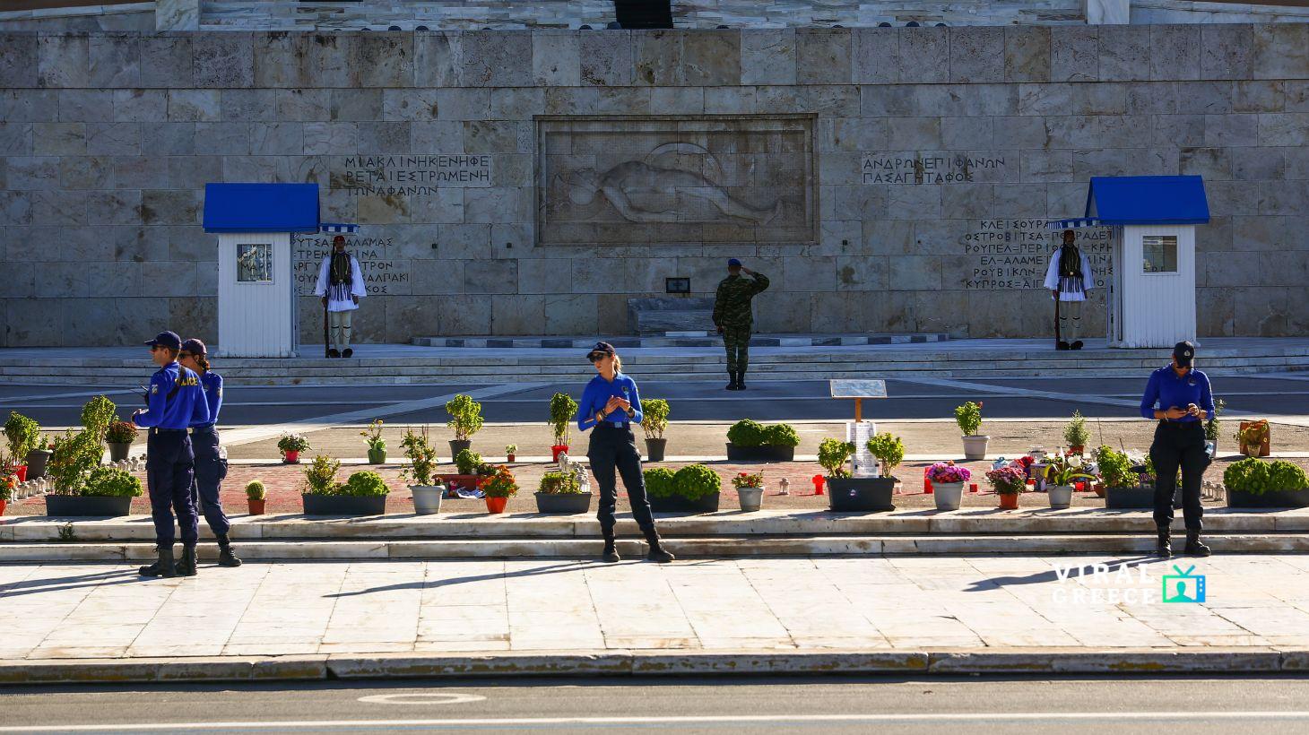 28η Οκτωβρίου: Υπό αυστηρή επιτήρηση η μαθητική παρέλαση – Αστυνομικός κλοιός γύρω από τον Άγνωστο Στρατιώτη syntagma_main