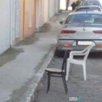 Νέος ΚΟΚ: Πρόστιμο 350€ για κράτηση θέσεων πάρκινγκ