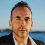 Πάνος Μουζουράκης: Η Έλενα Παπαρίζου θα βαφτίσει τον γιο του