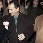 Μακόλεϊ Κάλκιν: «Ο Τζο Πέσι με δάγκωσε στα γυρίσματα του Home Alone — και ακόμα έχω την ουλή!» Μακόλεϊ Κάλκιν: «Ο Τζο Πέσι με δάγκωσε στα γυρίσματα του Home Alone — και ακόμα έχω την ουλή!»