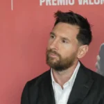 Συγκινήθηκε ο Μέσι: Βραβεύτηκε ως “ο πιο αγαπητός παίκτης στην ιστορία της Μπαρτσελόνα” και λύγισε βλέποντας μηνύματα των οπαδών