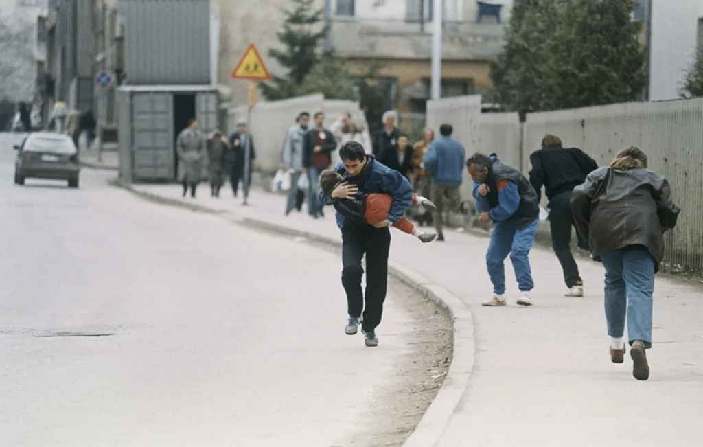 Ιταλοί “τουρίστες ελεύθεροι σκοπευτές” πλήρωναν για να σκοτώνουν πολίτες στο Σαράγεβο