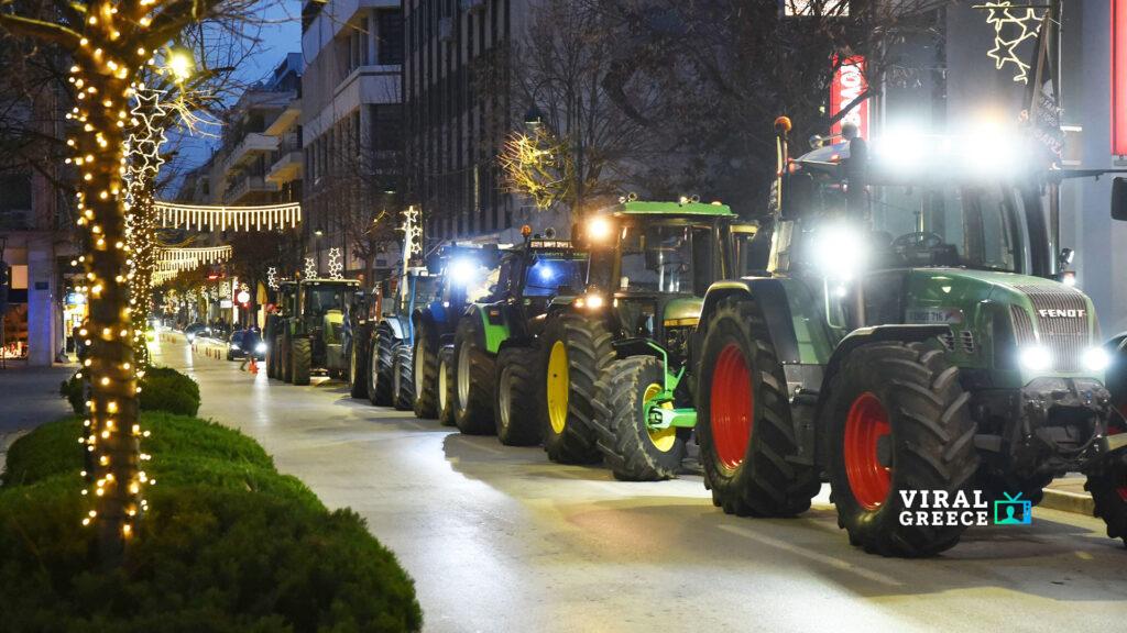 Μπλόκα με… εορταστικό ωράριο: Πώς θα κινηθούν οι αγρότες τις ημέρες των Χριστουγέννων