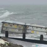 Σοκ στις ακτές της Αγγλίας: Τόνοι μπανάνες ξεβράστηκαν στις παραλίες – Συναγερμός από τις Αρχές!