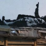 Banksy χτυπά ξανά: Το νέο έργο στο Λονδίνο και το κρυφό του μήνυμα Banksy χτυπά ξανά: Το νέο έργο στο Λονδίνο και το κρυφό του μήνυμα