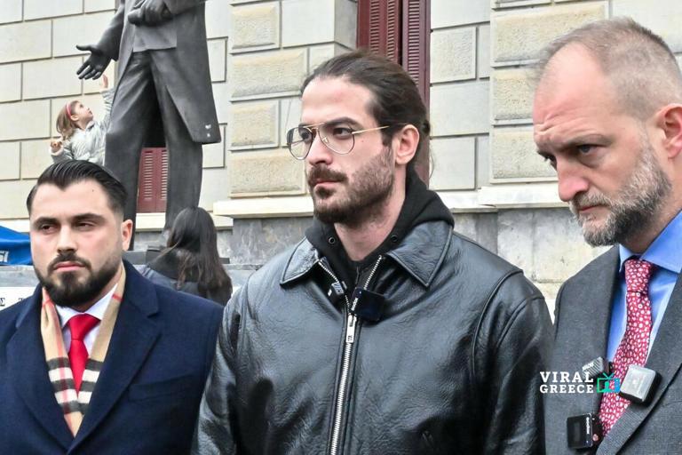 Υπόθεση Άρη Μουγκοπέτρου: Τι καταγγέλλει η εν διαστάσει σύζυγος του για το περιστατικό των Χριστουγέννων AA1TcQ6n.img