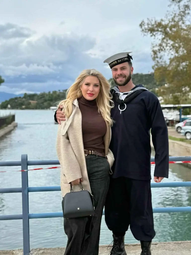 Ελένη Μενεγάκη: Η τρυφερή στιγμή με τον γιο της Άγγελο και η εμφάνιση που συζητήθηκε SnapInsta.to 589161511 18543958078037727 2447660332596372822 n.jpg