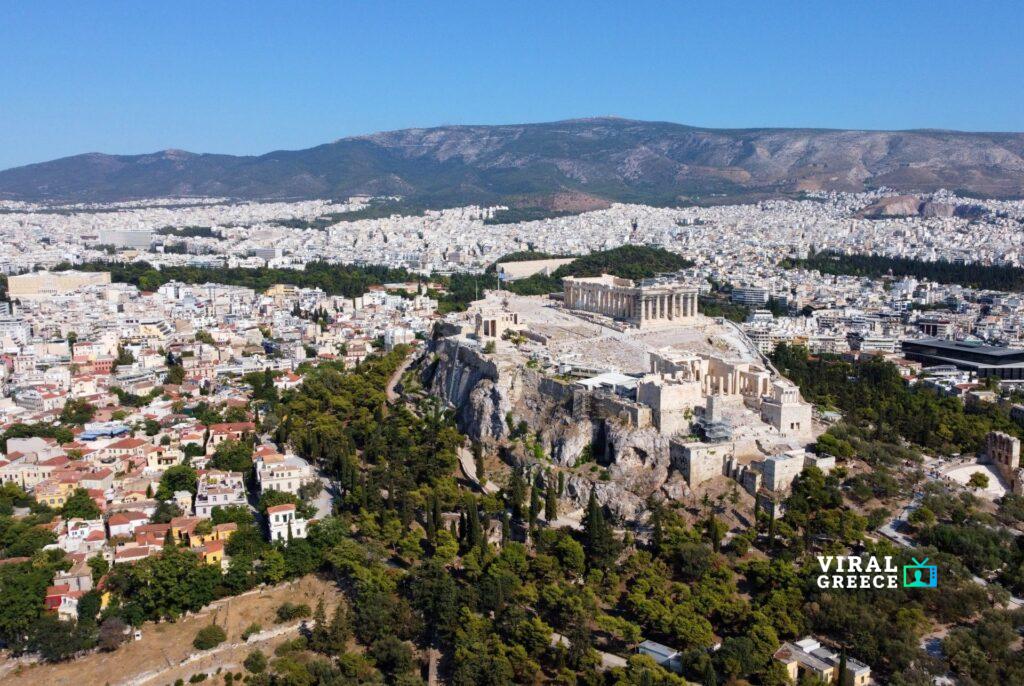 Ξένοι συνταξιούχοι και επενδυτές «ψηφίζουν» Ελλάδα για μόνιμη φορολογική εγκατάσταση