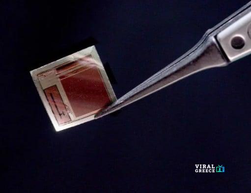Το εμφύτευμα που συνδέει τον ανθρώπινο εγκέφαλο απευθείας με την Τεχνητή Νοημοσύνη