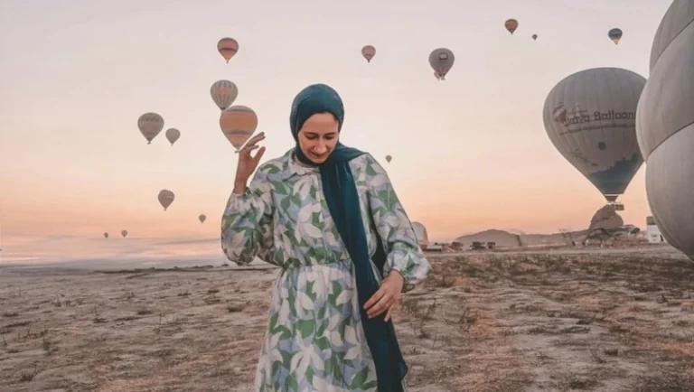 Ελληνίδα εξηγεί γιατί έγινε μουσουλμάνα: “Ο Ιησούς δεν είπε ποτέ ότι είναι Θεός” – Το βίντεο που άναψε φωτιές nb1390-2025-12-12t165734.440