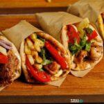 Σουβλάκι στα… 6 και βάλε! Οι αυξήσεις που άναψαν φωτιές