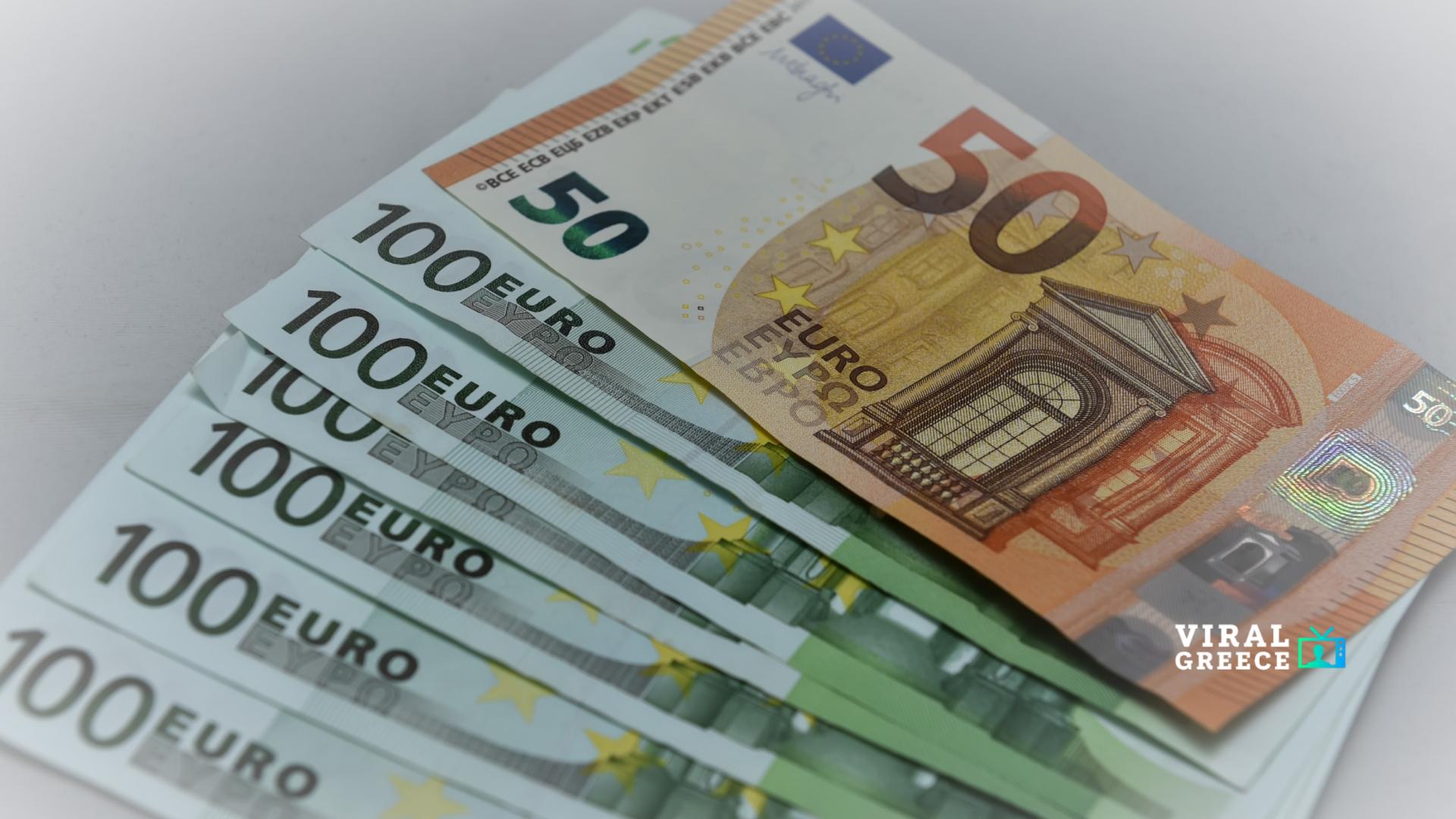 ΑΑΔΕ: Ολοκληρώθηκε η μεγάλη ετήσια φορολοταρία - Δώδεκα νικητές κερδίζουν από 100.000 ευρώ xartonomismata