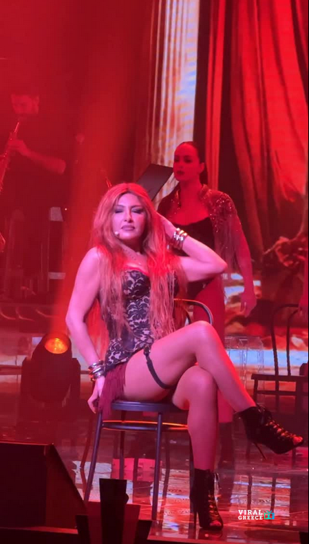 Screenshot 2026 01 17 at 19 45 16 Έλενα Παπαρίζου Ο αισθησιακός χορός σε καρέκλα που την πήγε αλλού1