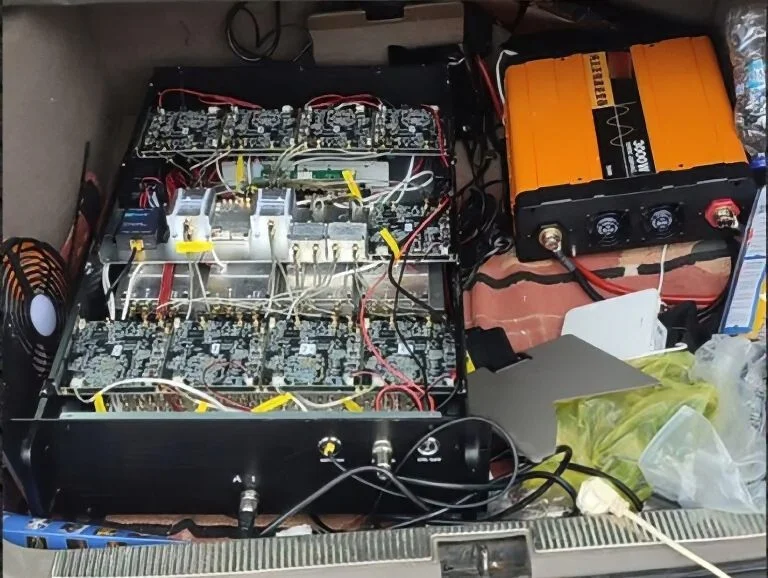 Πώς λειτουργεί το «SMS blaster» – Η μέθοδος με την οποία έκλεβαν τραπεζικά στοιχεία από κινητά στην Αττική