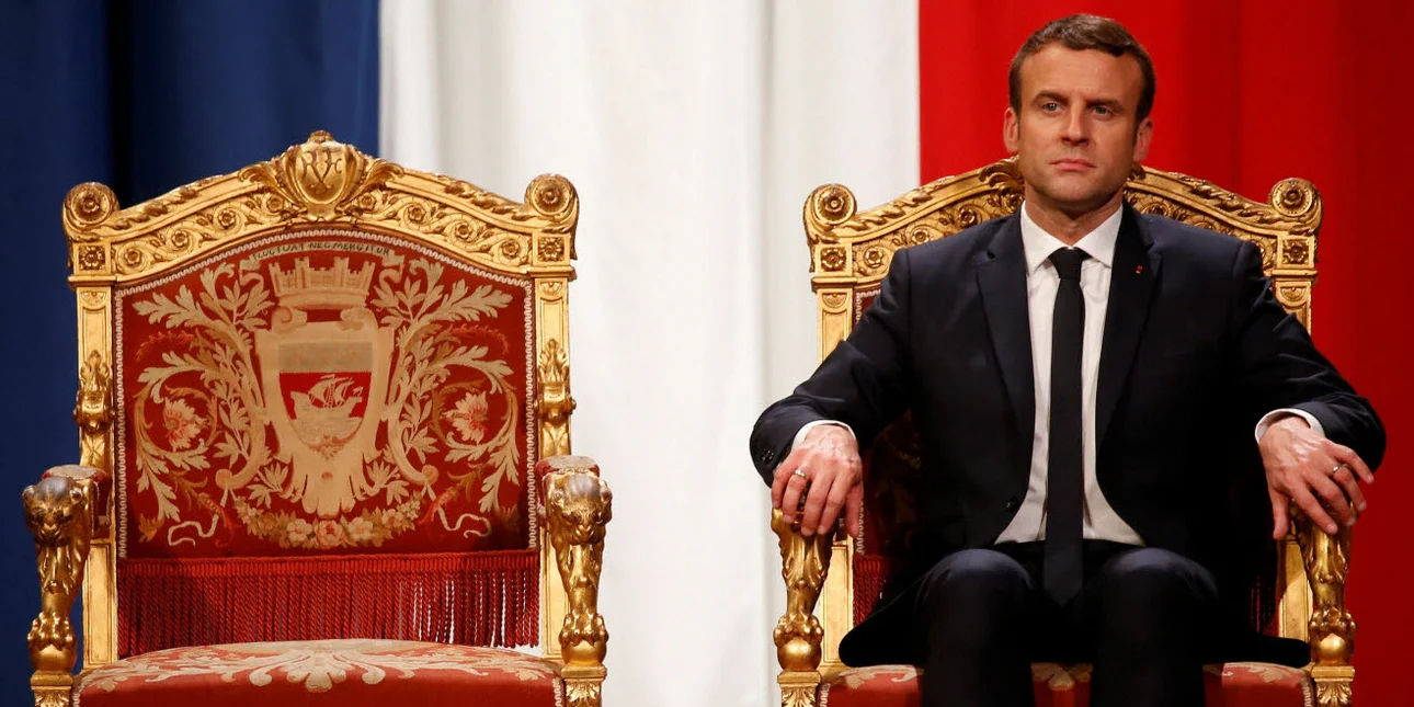 la-normalisation-de-la-figure-presidentielle-a-reinstalle-un-siege-vide-au-coeur-de-la-vie-politique-a-regrette-recemment-emmanuel-macron-photo-afp-1494794930.jpg