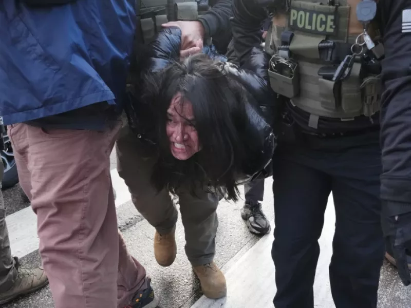 violence ice minneapolisapuntitled.png