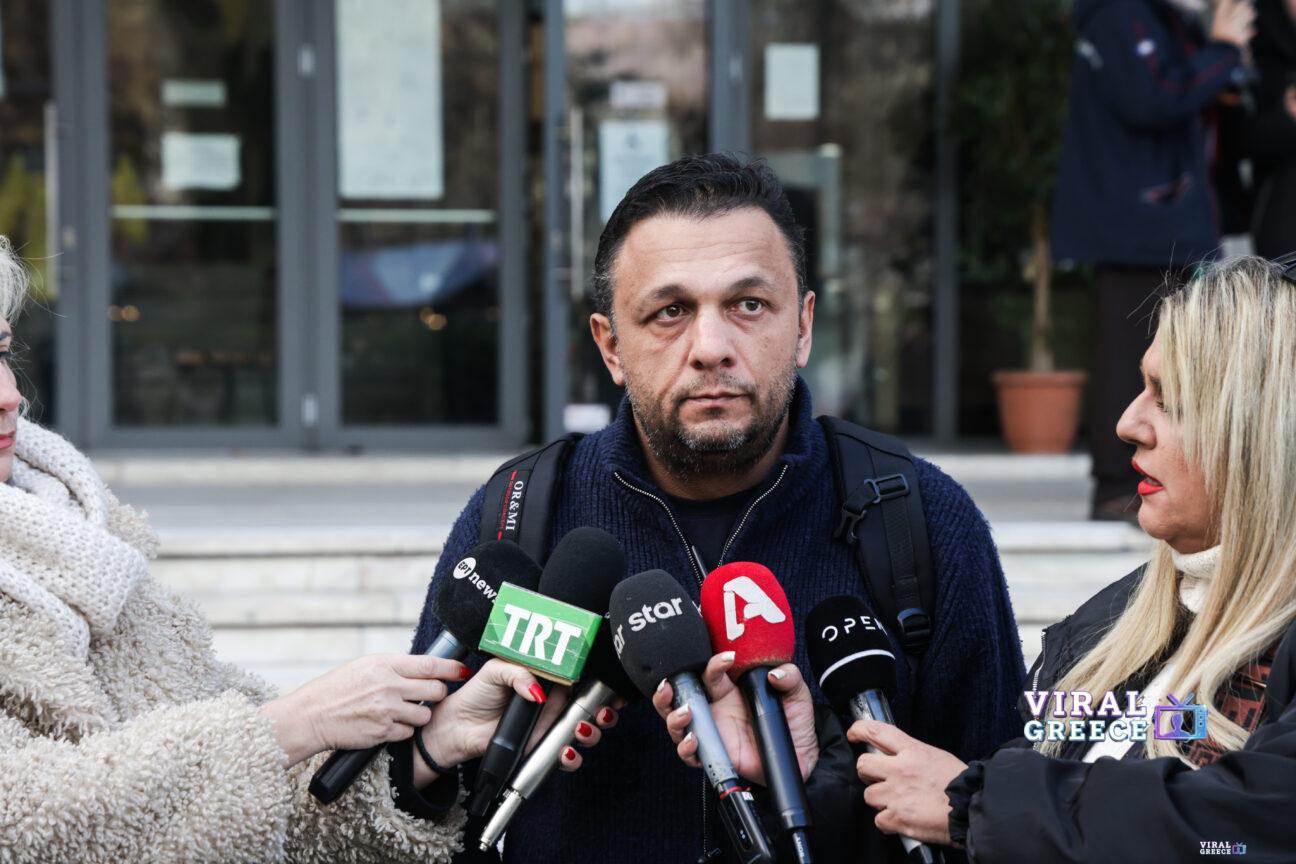 Δίκη για τα Τέμπη: Επεισόδιο Ρούτσι – Καπερνάρου έξω από το Δικαστήριο Λάρισας (video) 6804437-1296x864