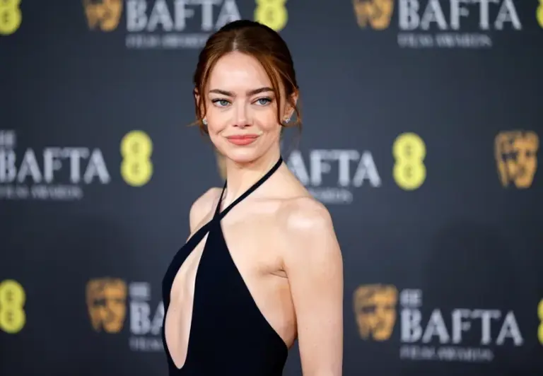 Emma Stone: Σχόλια και ανησυχία για την εμφάνισή της στα BAFTA 2026 AA1X7mWk.img