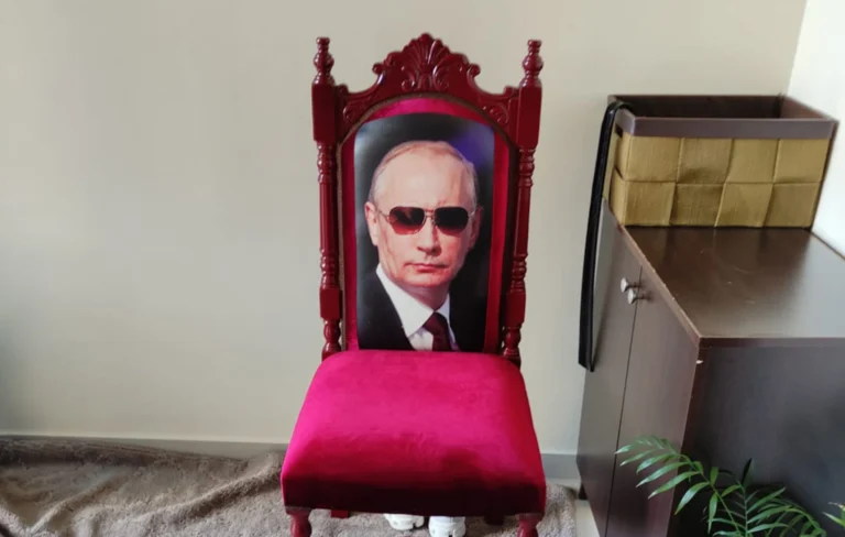 Λαθραία τσιγάρα: Προφυλακίστηκαν «Πούτιν» και «Πρόεδρος» – Τι υποστήριξαν στον ανακριτή PUTIN.jpg