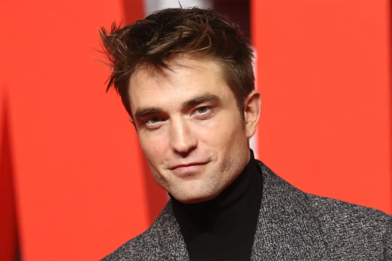 Robert-Pattinson-The-Batman-London-Screening-111523-40ec5645f8ba4f53aa7429ce1c6a3ce6