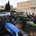 Δεκάδες τρακτέρ στο Σύνταγμα – Μήνυμα ενότητας και συνέχισης του αγώνα από τους αγρότες (video)