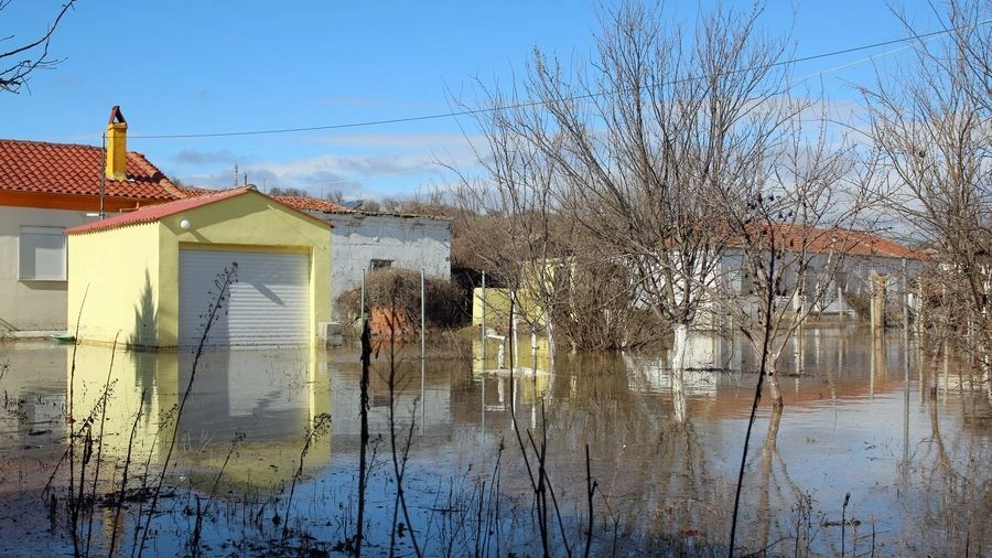 Συναγερμός στον Έβρο: Μήνυμα 112 στα Λάβαρα Σουφλίου μετά από υπερχείλιση του ποταμού c7edf82c-14978979