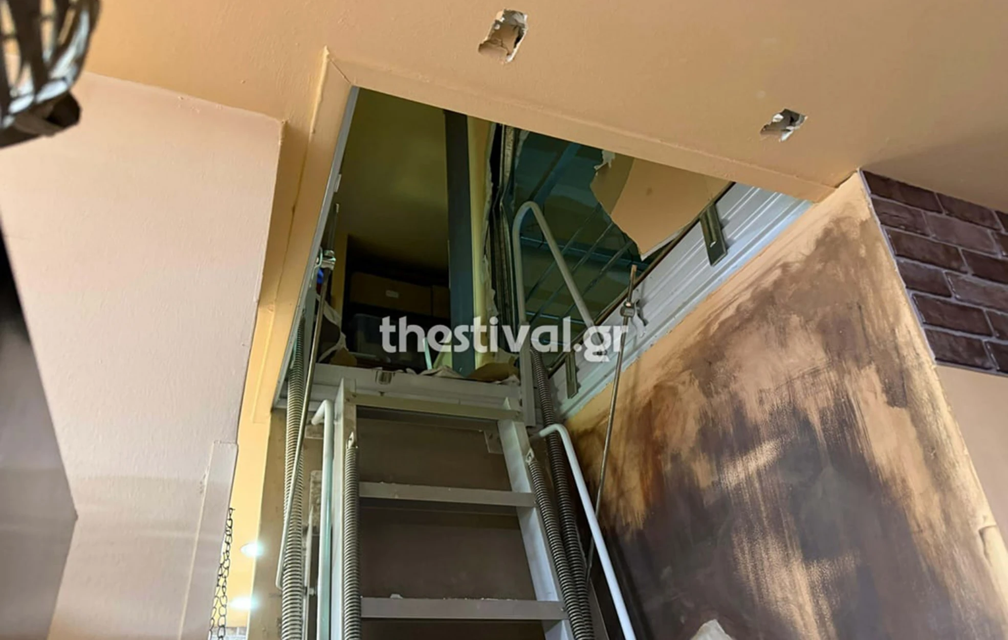 Δυτική Θεσσαλονίκη: Διαρρήκτης εγκλωβίστηκε σε φρεάτιο ανελκυστήρα κατά τη διάρκεια κλοπής diarriksi-kava-sikies3.jpg