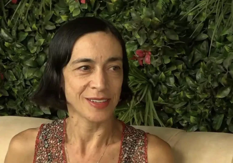 Έλενα Τοπαλίδου: Η συνεργασία με τον Νίκολας Κέιτζ και η προσωπική της ζωή elena-topalidou