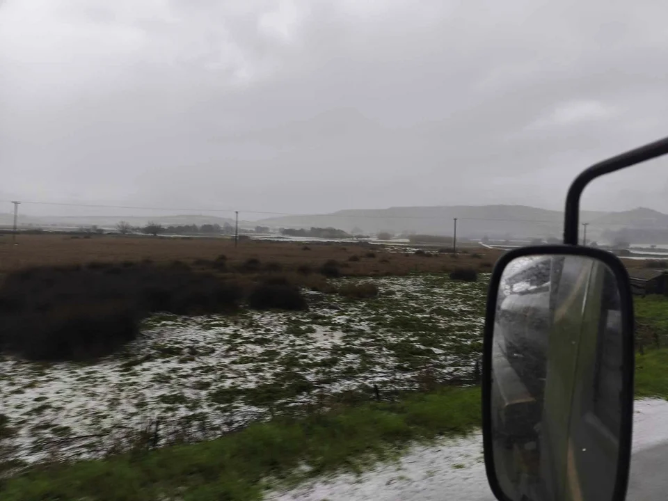 «Άσπρισε» ο Ρωμανός στη Λήμνο από έντονη χαλαζόπτωση limnos 4.jpg