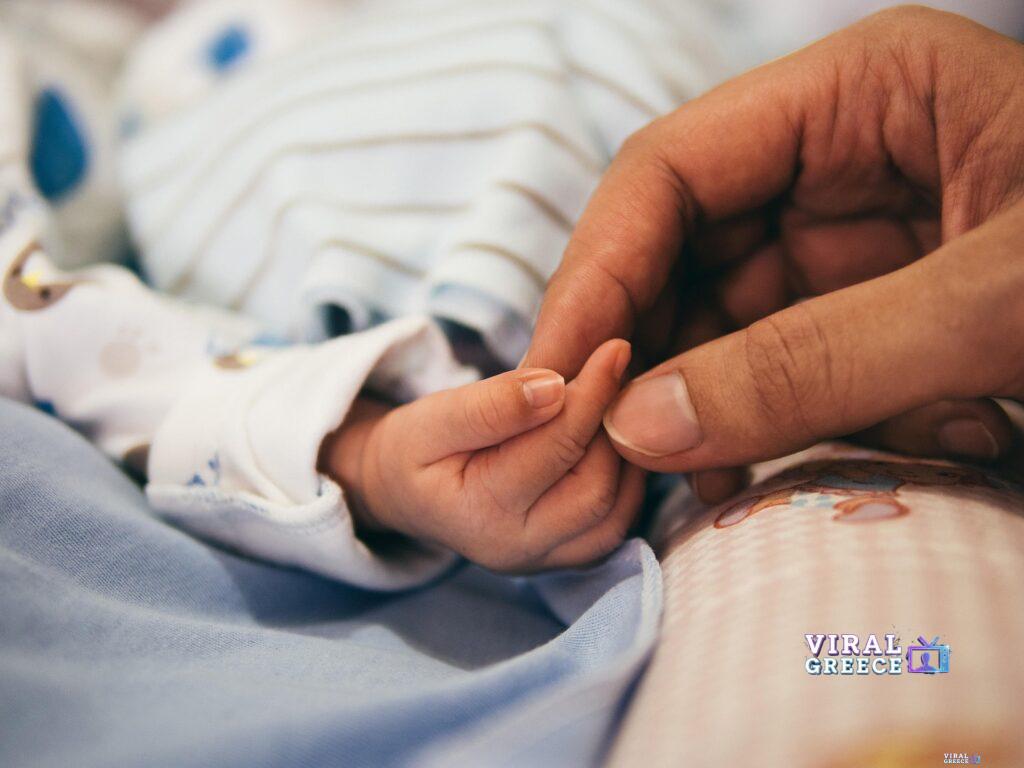 pexels hands 1850223 1920 Viral Greece