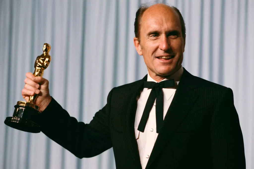 robert duvall 110724 5 19c3ffbfb9a04333b63501389d6bd681 Viral Greece