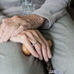 Κοζάνη: Στα χέρια δύο ηλικιωμένες στην πλατεία Λασσάνη – Κατέληξαν στο νοσοκομείο