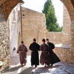Ηγούμενος στην Τοσκάνη καλεί τους μοναχούς να εγκαταλείψουν Netflix και TikTok: «Τα κελιά δεν είναι κινηματογράφος»