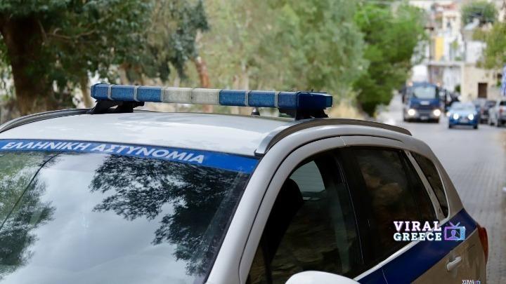 Συνελήφθησαν δύο άνδρες για εκρηκτικά, όπλα και κλοπή πολυτελούς οχήματος w28-193257w0318564831000968