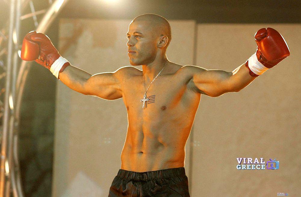 Ο «Iron Mike» επιστρέφει: Ο Μιχάλης Ζαμπίδης ξανά στο ρινγκ απέναντι στον Φλόιντ Μεϊγουέδερ zambidis