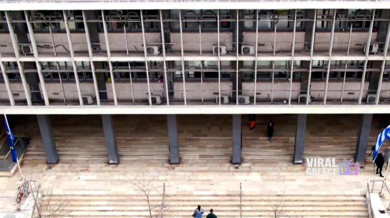 Προφυλακιστέος ο 19χρονος για την ανθρωποκτονία στην Καλαμαριά dikasthria2-1-768x429