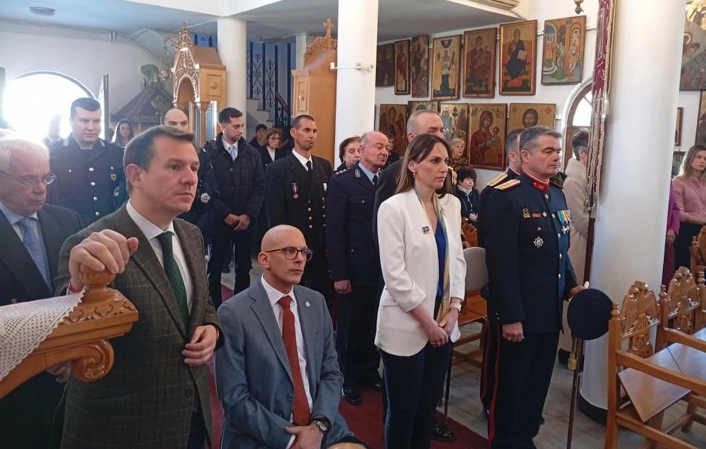 Συγκίνηση στον Άγιο Ευστράτιο: Η πρώτη εμφάνιση του δημάρχου μετά το χειρουργείο