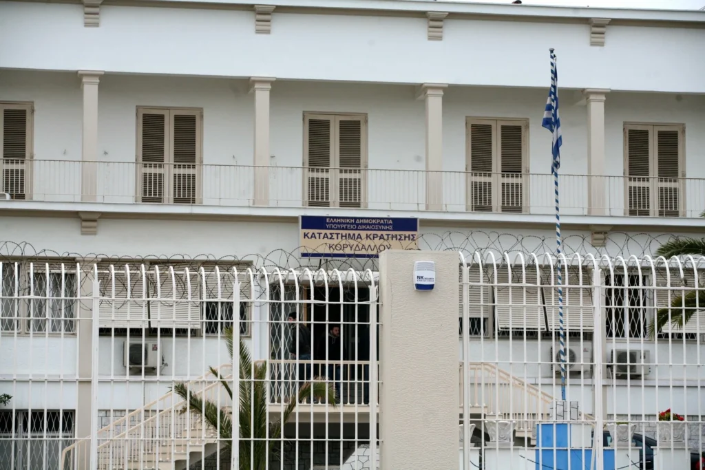Κρατούμενος έκανε live από το κελί του στον Κορυδαλλό