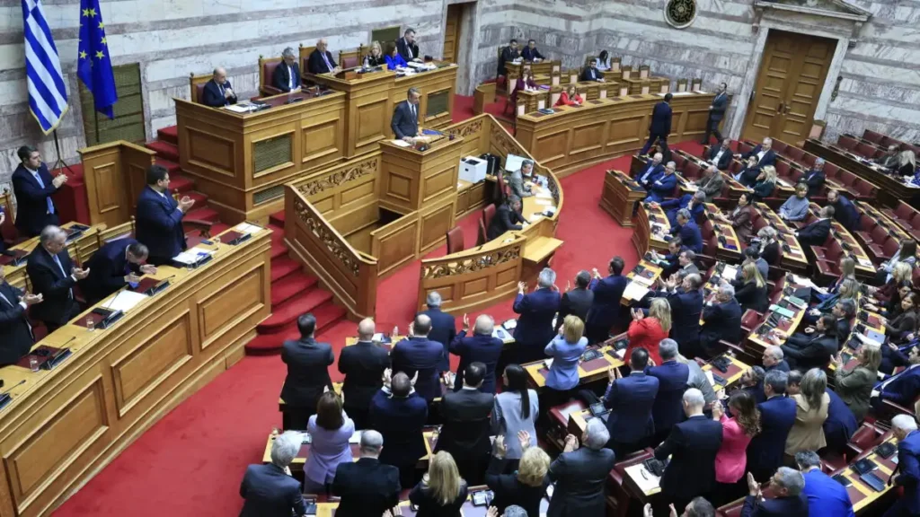 Γενέθλια στη Βουλή για τον Κυριάκο Μητσοτάκη – «Θα κεράσουμε γλυκό χωρίς ζάχαρη»