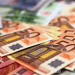 moerschy money 1005477 Viral Greece