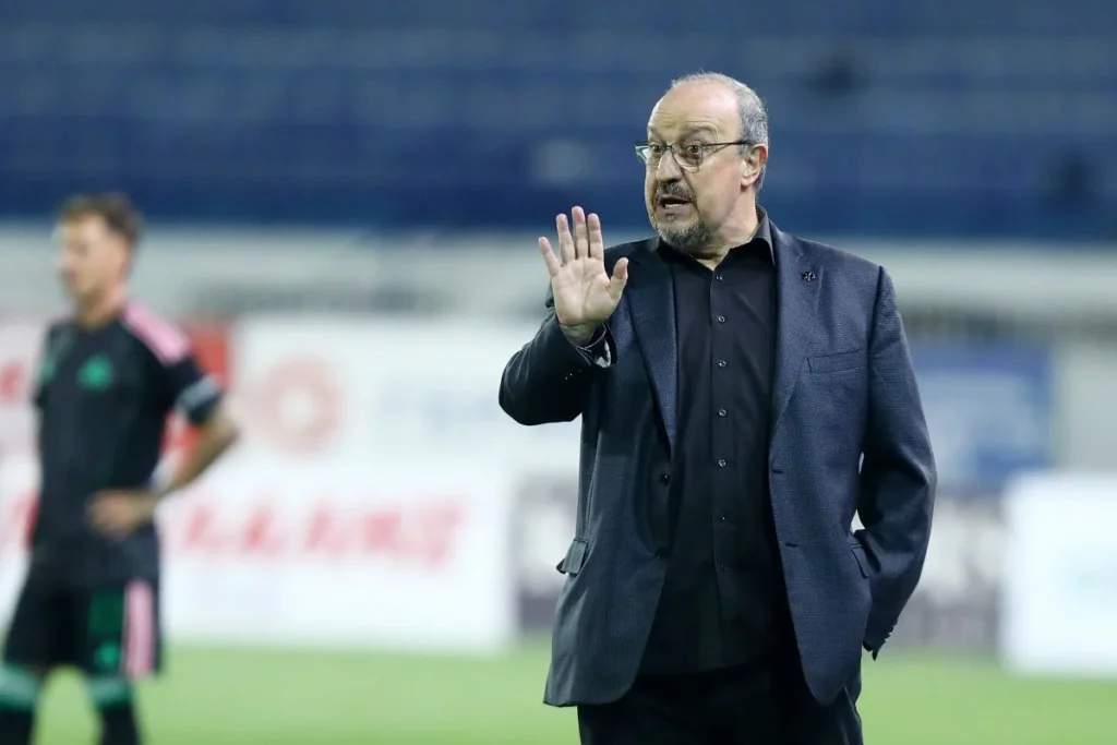 rafa benitez panathinaikos 1 jpg Viral Greece