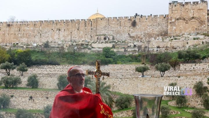 Απαγορεύτηκε η είσοδος του Καθολικού Πατριάρχη στον Πανάγιο Τάφο την Κυριακή των Βαΐων w29-181322PierbattistaPizzaballa31659920