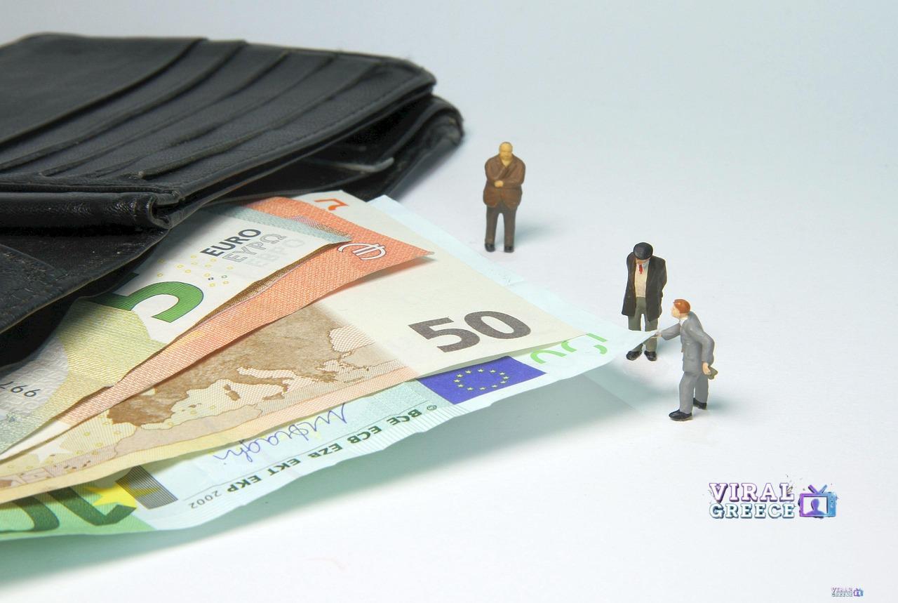 wir_sind_klein-tax-office-4007153_1280