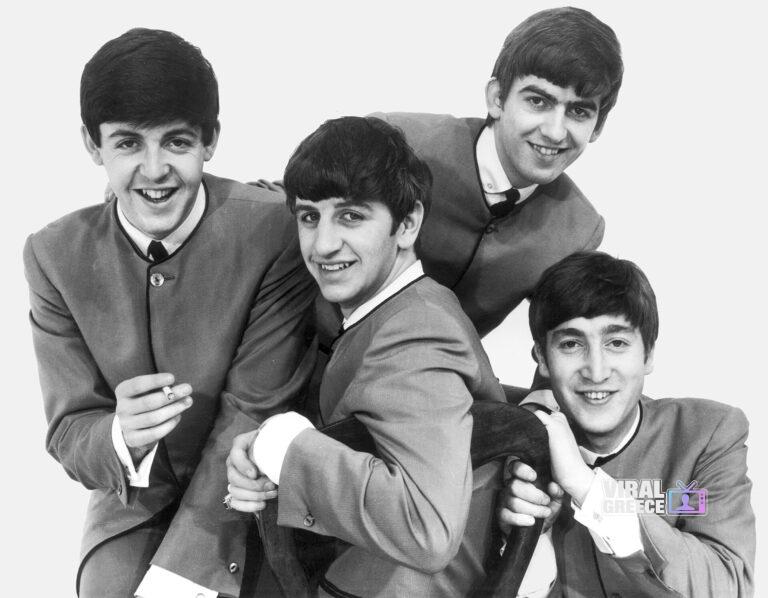 1920px-The_Beatles_1963_Dezo_Hoffman_Capitol_Records_press_photo_2