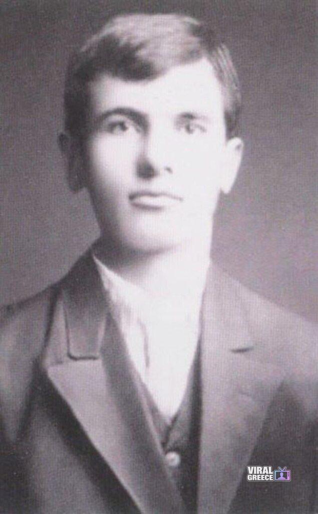 4ae3c9b6 4000 466d 8ba2 a234c1af1d00