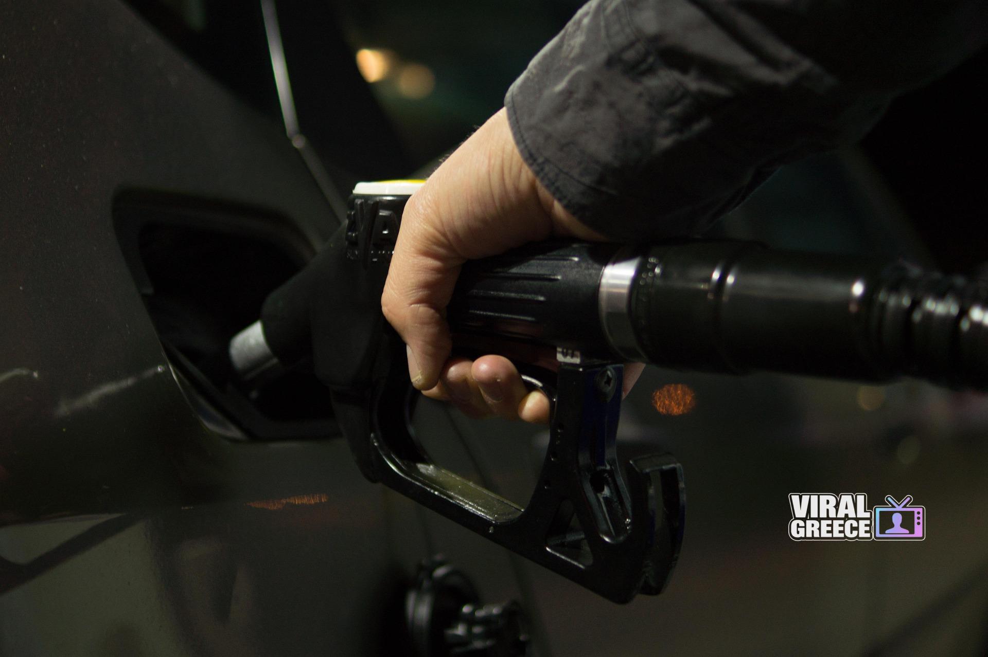 clickerhappy-petrol-996617_1920