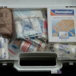 hans-first-aid-kit-62643_1920